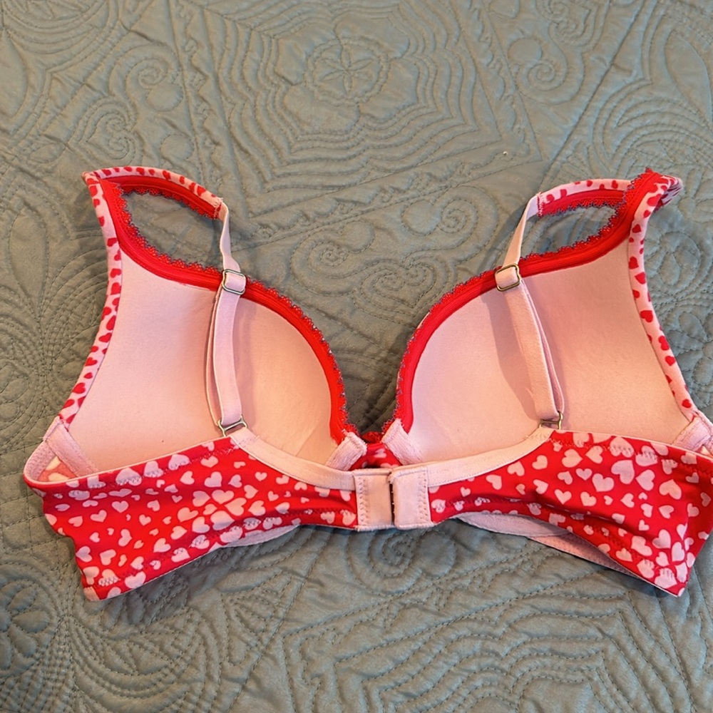 Victoria’s Secret Bra - Picture 10 of 10